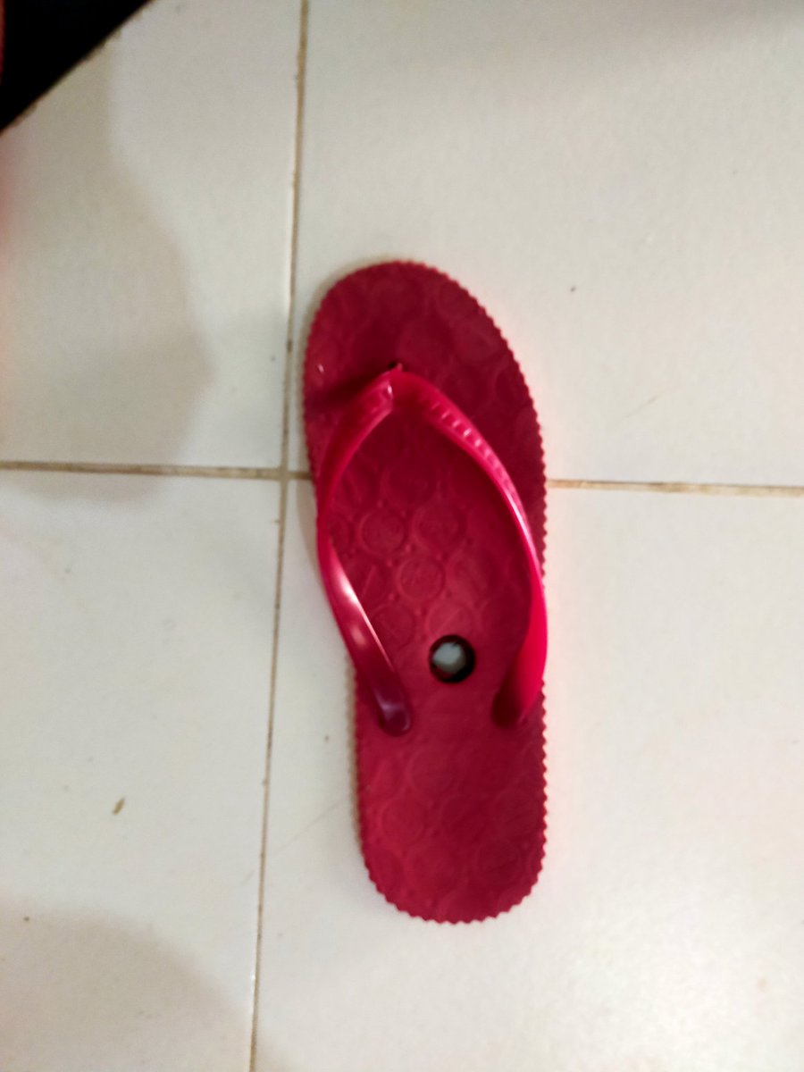 Kkokebe2's tweet photo. Somewhere in Uasin Gishu. The height of theft or should I say our affinity and propensity to stealing has led us to embrace necessity as the mother of invention. #Pinytek https://t.co/GNjolvhfJs