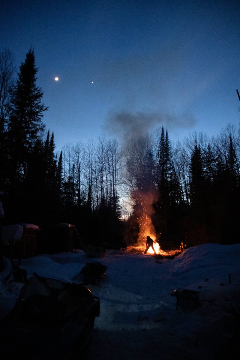 netreacher's tweet photo. GM from Northeastern Ontario, Canada.

''Late Winter Bonfire At Remote Trapper's Camp''

-approximately 90 miles south of James Bay-Moosonee-Moose Factory. Only accessible in winter via a 26km snowmobile ride. One way.
#photography #landscapes #northernontario #remoteplaces https://t.co/NoRGnuCBGx