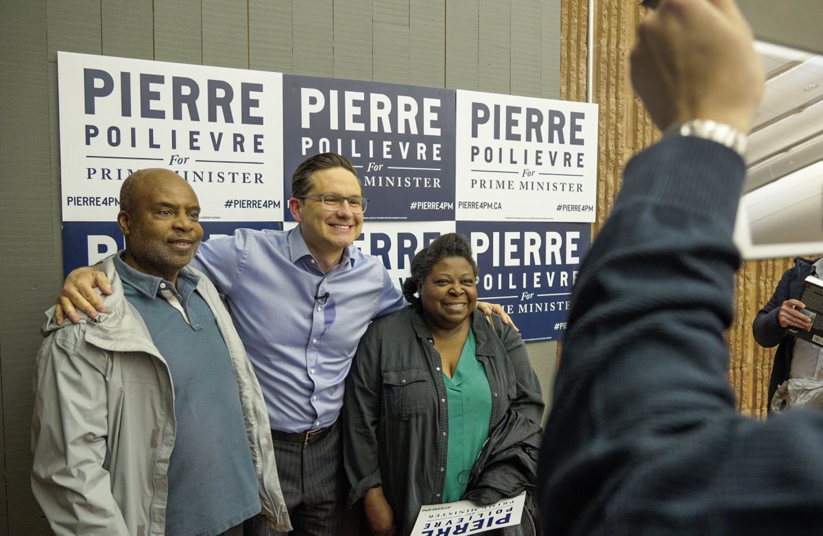 PierrePoilievre's tweet image. Thanks to the 500+ who came out in Pickering last night!

Let's stop #JustinFlation and give Canadians back control of their lives.

Become a member, so you can vote: Pierre4PM.ca/Membership