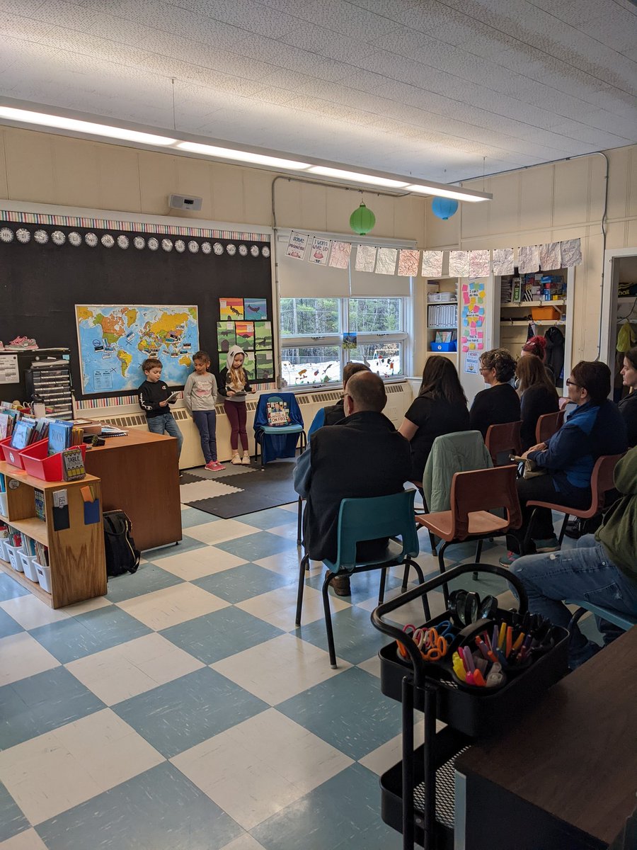 AveMcadam's tweet photo. What a turn out for Ms. Allison's @missallison3A Learning Celebration yesterday. The students presented their projects to their families and did an amazing job! https://t.co/kyrEWFCCDH