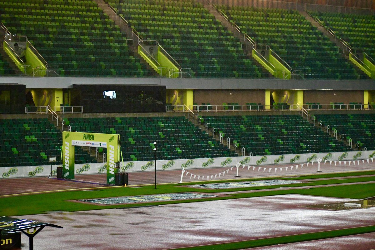 EugeneMarathon's tweet photo. It’s been a few years since we’ve seen this finish line inside Hayward Field. 

See you soon, runners.

#RunEug
#EM2022 https://t.co/bJJz2TBNEE