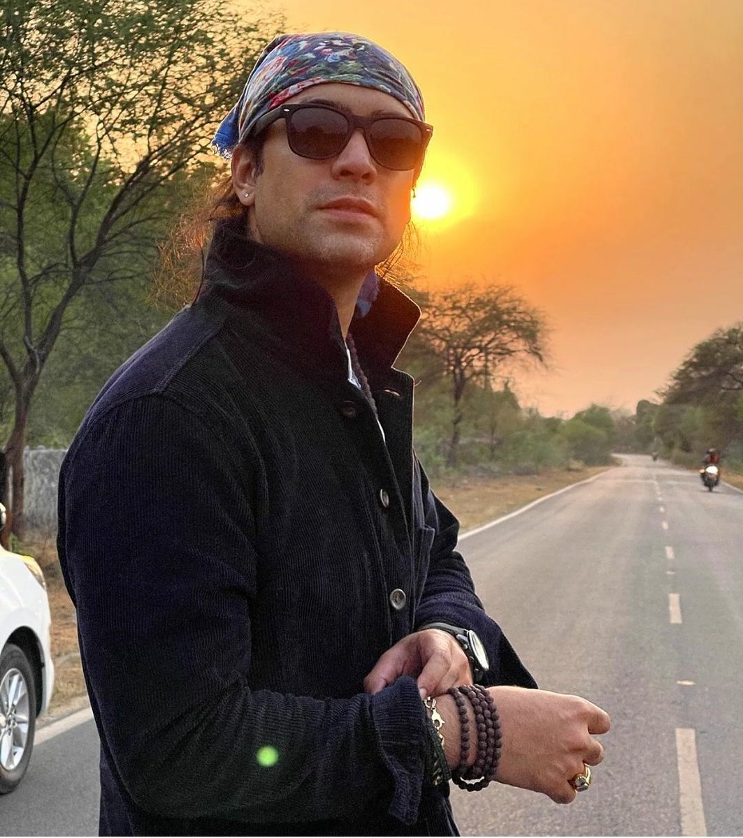 JubinNautiyal's tweet photo. There is nothing more musical than a sunset . 

#odisha ❤️ https://t.co/Ty3wAt1Nqv