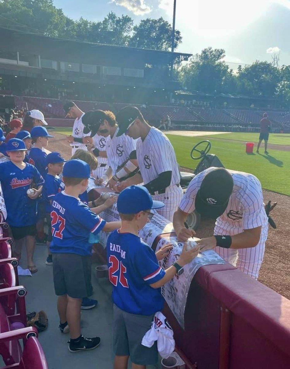 Big thanks to @GamecockBasebll for the hospitality and a great game last night.  You made our 9 year old boys from <a href="/ECBaseballAcad/">ECBA</a> very happy and got these boys dreaming big of playing here one day.  Go Cocks!  Go Bombers.