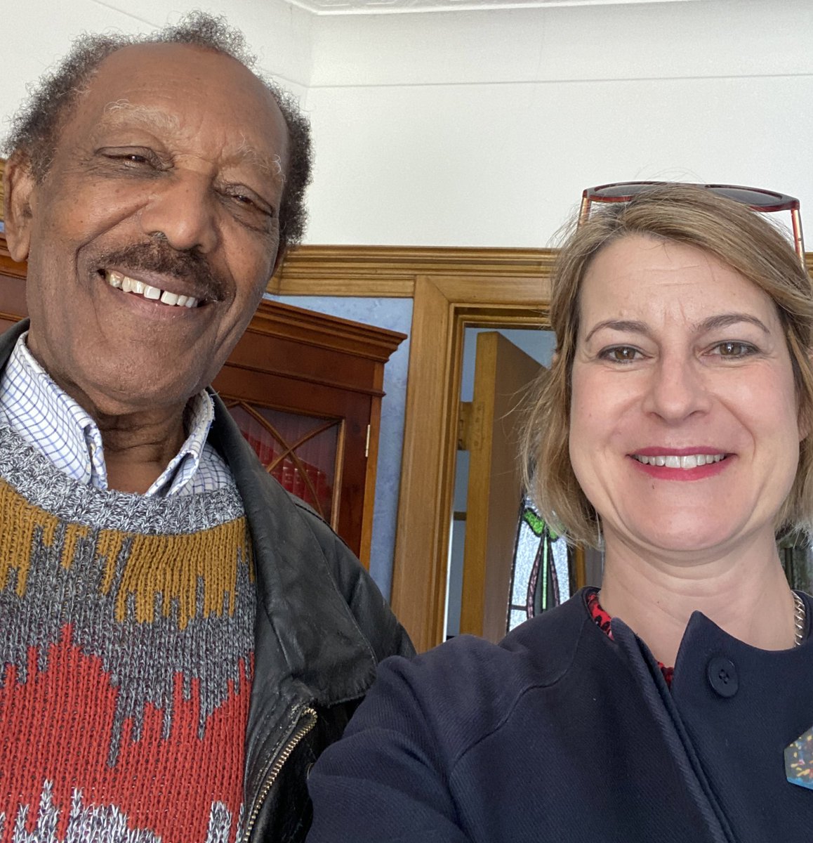 helenhayes_'s tweet photo. A beautiful day to be out speaking with local residents in Herne Hill. Lots of support for our fantastic council candidates @DeepakSardiwal_ @cllrpaulineg &amp; @JimDicksLambeth 

Also lovely to catch up with my friend &amp; former Mayor of Lambeth Rudy Daley #VoteLabourOnThursday 🌹 https://t.co/iNYUcggGg3