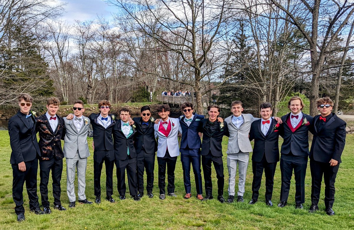 Ram Seniors at Prom last night.

Remove the eye black, dirt, sweat, blood, etc and they clean up nice!