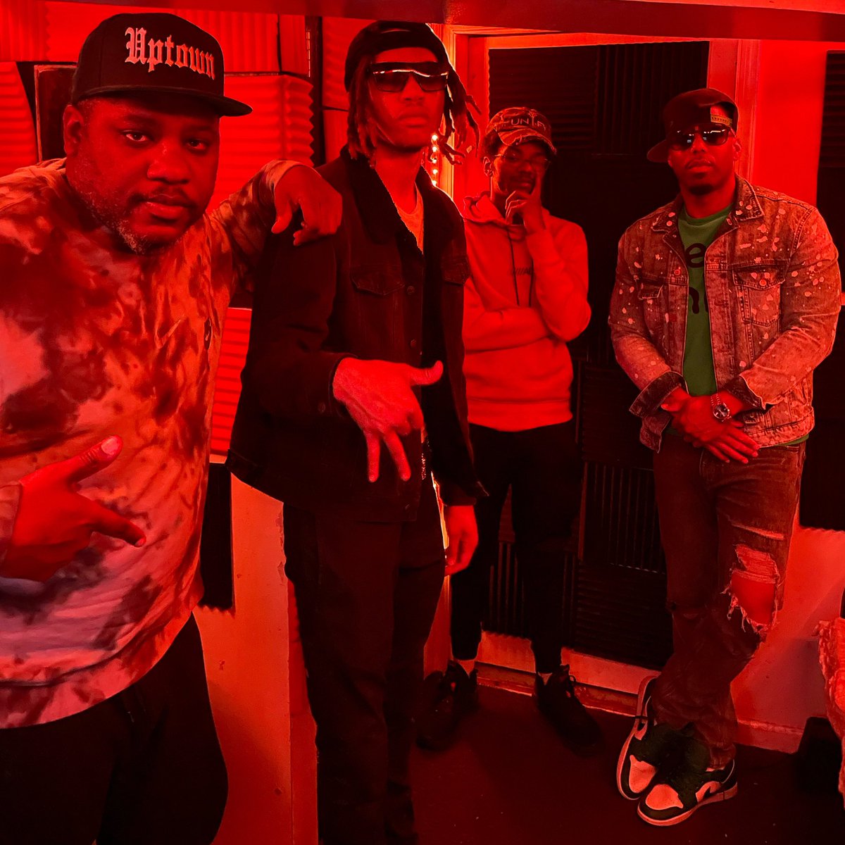bobgangent's tweet photo. 🔥🚒🔥🚒🔥🚒🔥🚒

Nothing like Building a Music Dynasty in the city that showed me if I can make it here I can make it ANYWHERE…. Not looking for any support or handouts… WE ARE GOING TO EARN OURS 💪🏾

Just stay out my wayyyyyy 👿 #BobGangPhilly @369kw0rm @fitrockstar24_ https://t.co/9D91W65cAU