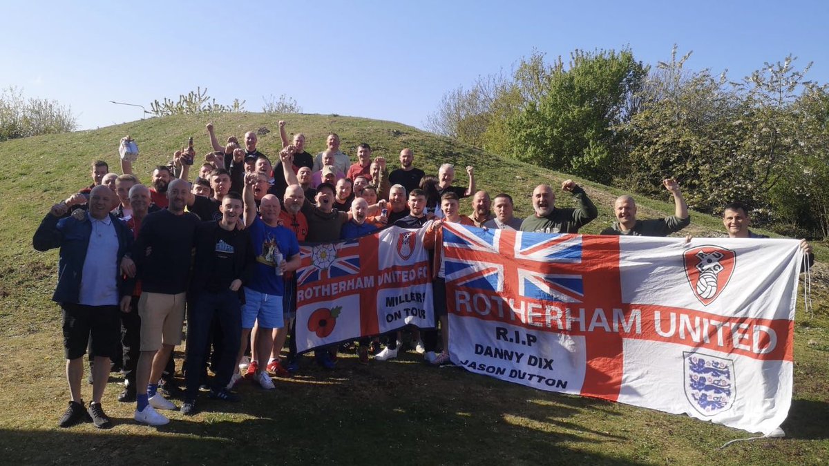 nas48_neil's tweet photo. 🔴⚪️ #rufc #rotherham https://t.co/R7av8Xagoi