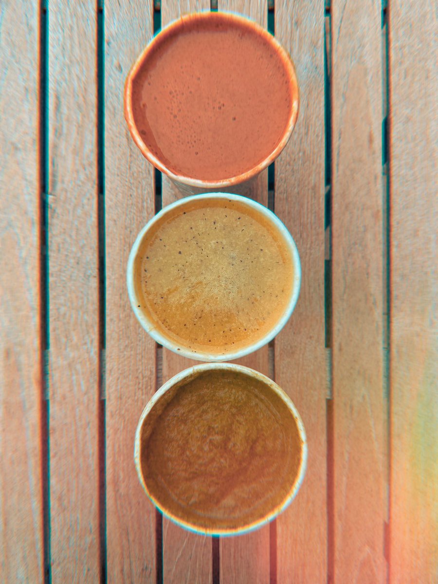DiscoBayHK's tweet photo. We’re getting over the afternoon crash with a traffic light of smoothies from Bloom #DiscoveryBay Yes, they deliver :)) From top to bottom: Jessica Rabbit (carrot, apple, ginger); Goddess (papaya, passion fruit, pear); Kale Yeah (kale, pineapple, apple) #DBHK #DiscoveryBayHK https://t.co/Jb0bIXOphL