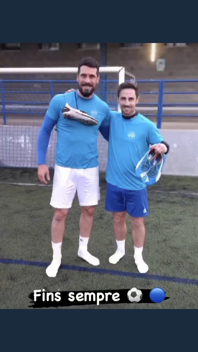 Quina sort compartir tots aquets anys vestuari, tot un privilegi. Em qued amb tots els bons moments que hem passat i amb tots els dolents que hem sebut afrontar. Sortiu per la porta gran, deixant un record imborrable. Gracies amics, sou molt grans!🥰 <a href="/Del_Castillo_15/">Toni Del Castillo</a> <a href="/Chipiron88/">RGVF</a>