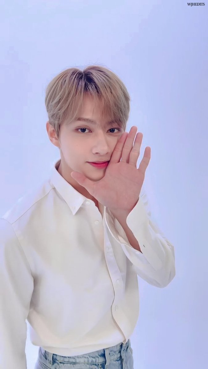 wjhedits's tweet photo. ㅤ
ㅤ            @pledis_17 #세븐틴⁠ #준
ㅤ https://t.co/v1xYx5gYOi