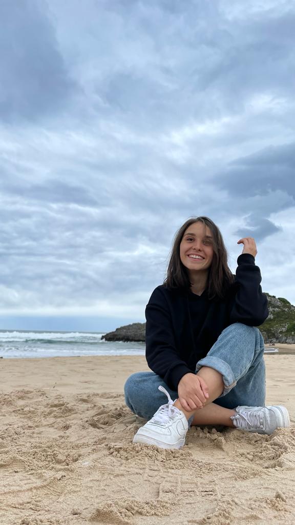 12_andreita_00's tweet photo. 🌸🌸 https://t.co/ZBkFnHM6ZV