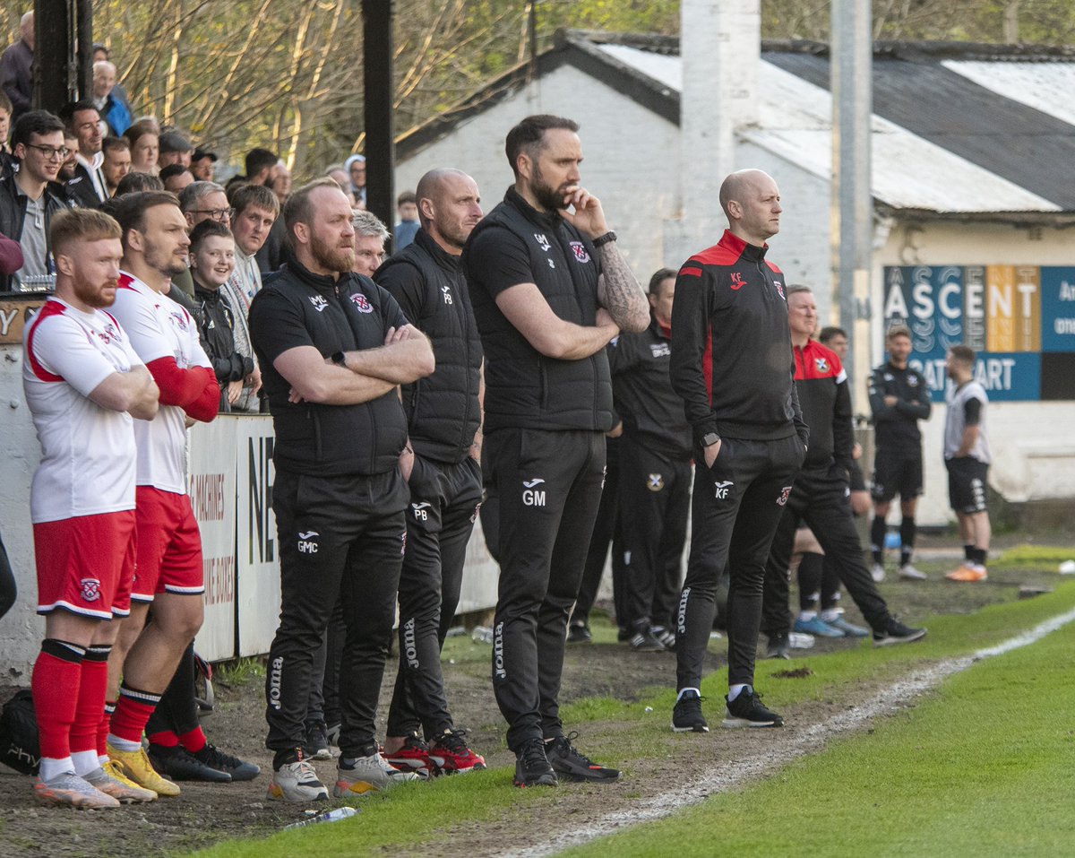 MATCH DAY!

It's our second last league game of the season away at Irvine Meadow this afternoon, make sure you join the travelling Clydebank support at Meadow Park where kick off is 2pm. 

Come on Bankies!