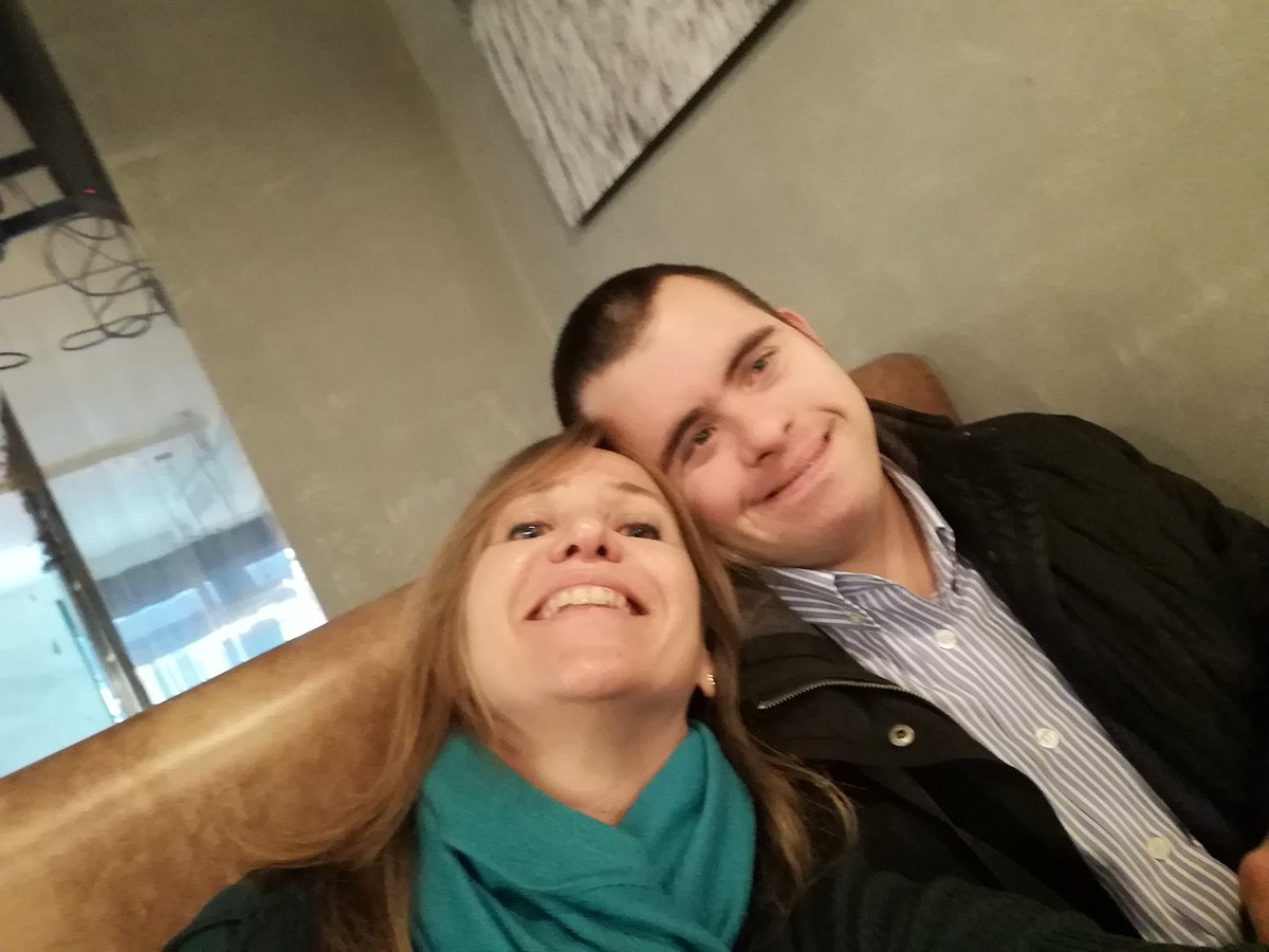 mtortosal's tweet photo. Cómo quiero a este personaje! 😍😍😍😍 Es una fortuna inmensa para mí
y fuente inagotable de vida. (familia incluida) #sindromedeup #miRodri #sindromededown https://t.co/IlVXJNhqKt https://t.co/Fkb5MeZy7i