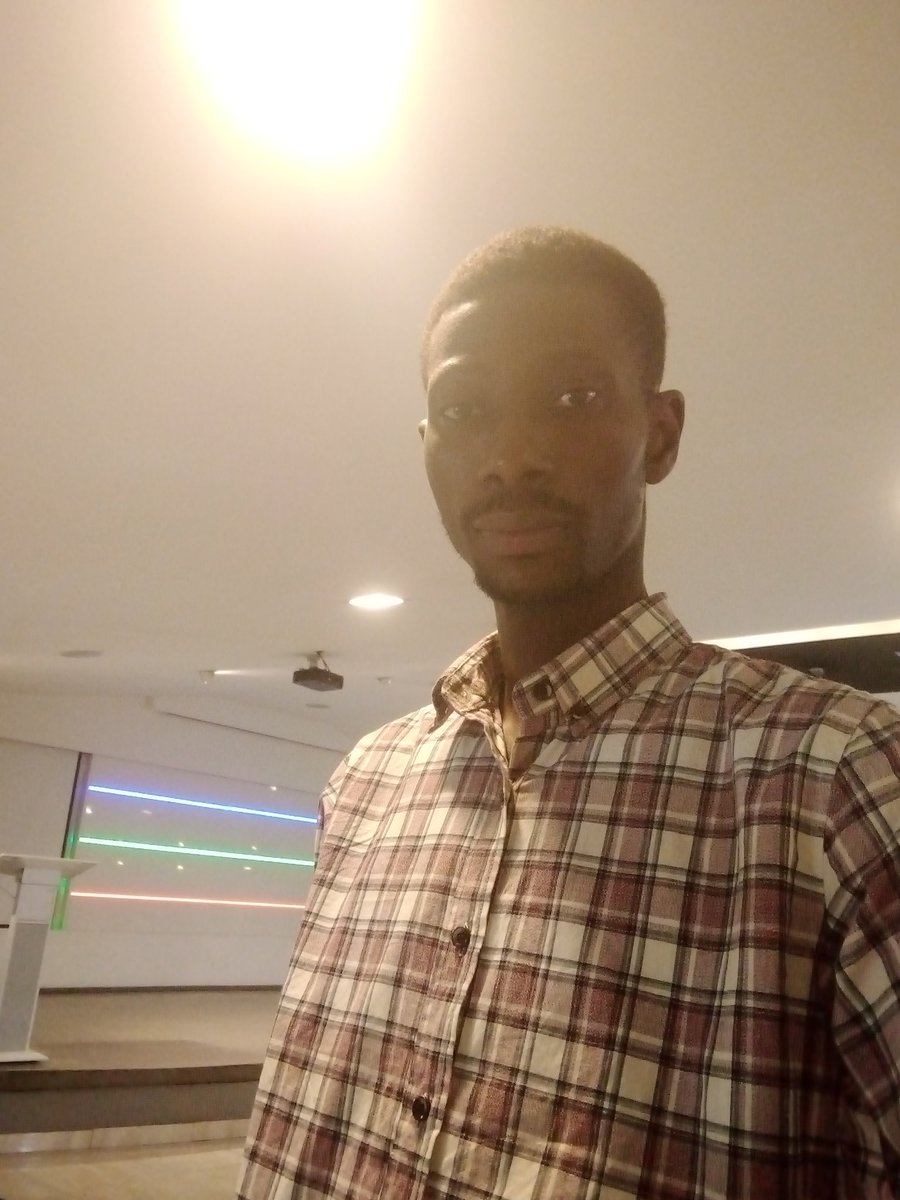 Ayofecoder's tweet image. It&apos;s good to be here...
#LocalhostLagos #BuildToScale