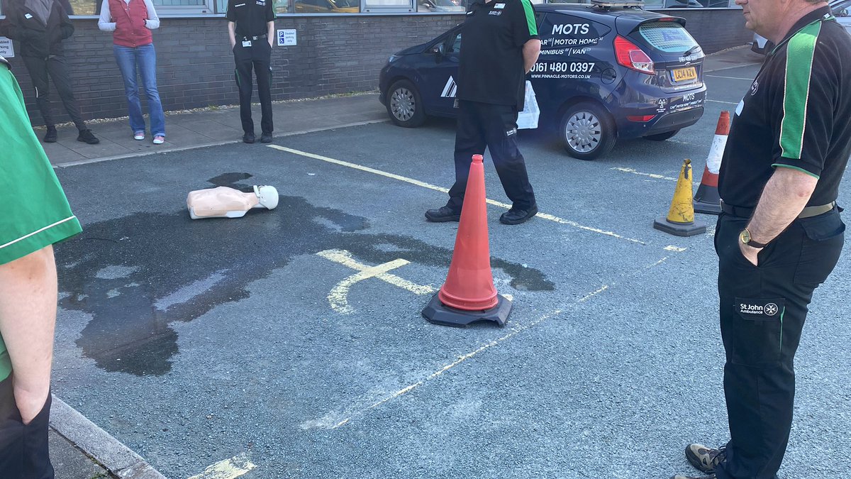 At Stockport today assisting with the @SJAVolTraining Operational First Aid (Combined Care) course #mySJAday