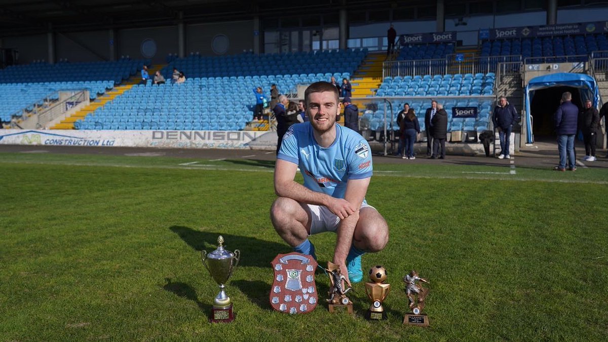 WeArePathwayFC's tweet photo. What a brilliant week it's been for our @ConorKeeley97!
 
Saturday he receives SIX Player of the year awards from @BallymenaUnited &amp; supporter clubs!

Wednesday he helps the Sky Blues reach the NI Cup final with a great defensive performance!

What. A. Man. https://t.co/g3JgmqkJD9