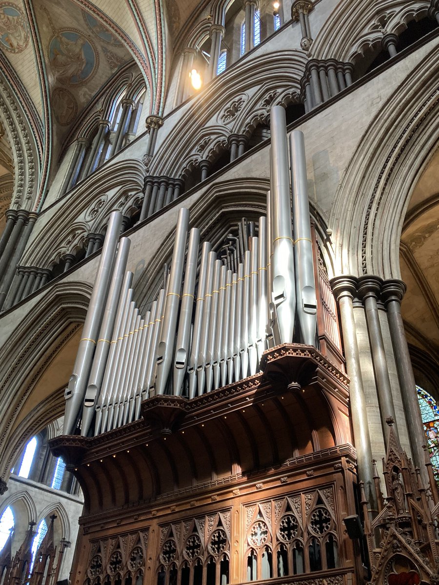 Epic sounds emerging from the organ as Thomas Trotter rehearses the Healey Willan Intro, Passacag & Fugue. Can’t wait for later! Still some tickets available…7pm