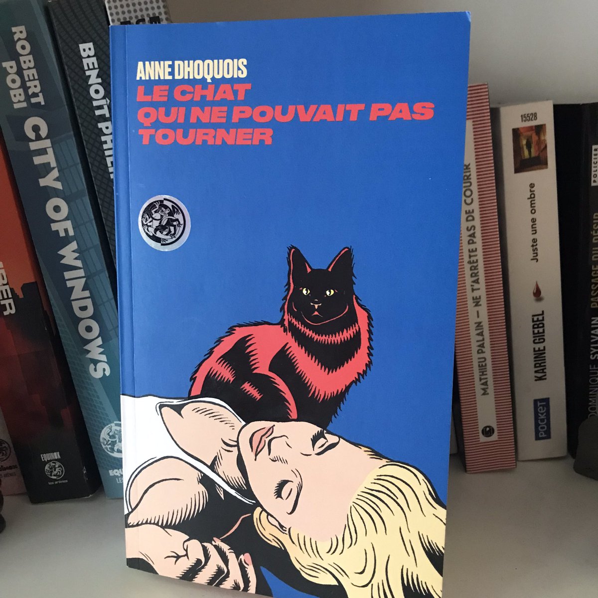 Mon #polar, Le Chat qui ne pouvait pas tourner (<a href="/les_arenes/">Éditions Les Arènes</a>), est sorti il y a un mois et demi. Les premiers retours sont très positifs, des #libraires en font leur ❤️ et les invitations à des #festivals commencent à arriver. Bon début !