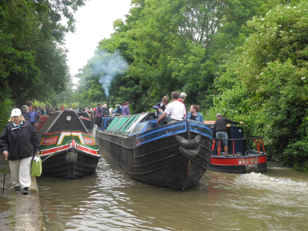 BOTTOM LOCK (@buckbylocks) on Twitter photo 