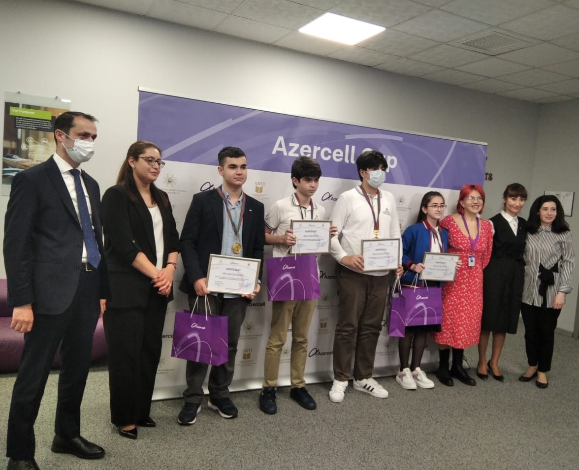 #AZERCELL CUP” müsabiqəsinin qalibləri ilə görüş keçirilib
#TəhsilNazirliyi #EduAz #Müsabiqə
bit.ly/3ykjasr