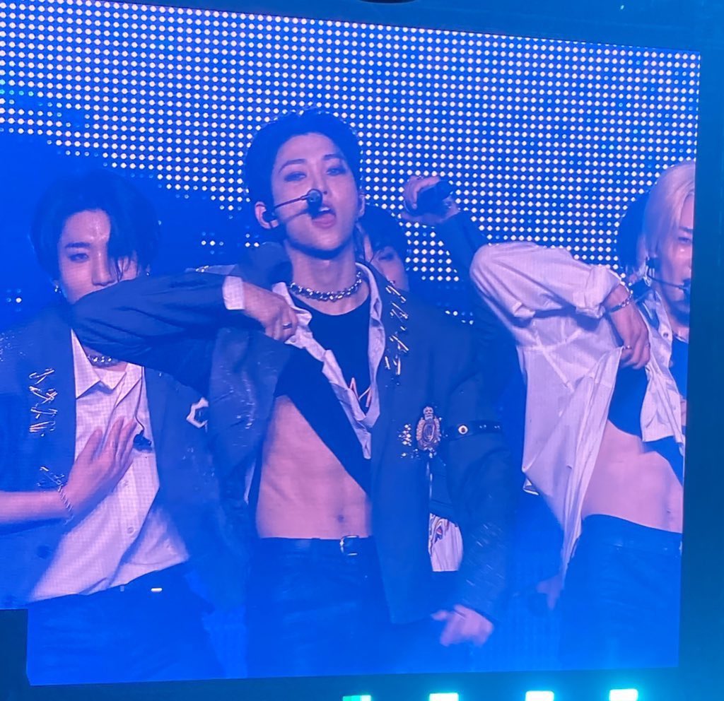 skzlatamproject's tweet photo. Inauguracion de abs racha

#MANIACinSEOULD2
#스트레이키즈 @Stray_kids #StrayKids https://t.co/7xWIPRHipu
