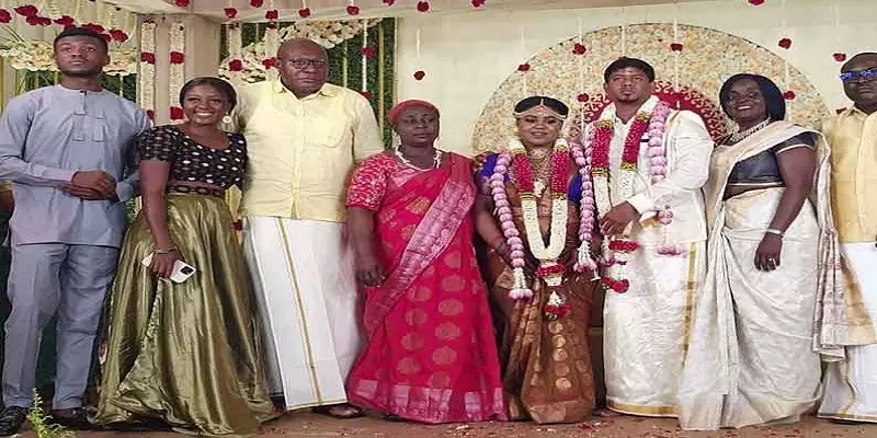 inter4marriages's tweet photo. TAMIL YOUTH MARRIED AN AFRICAN LADY:
#TamilNadu youth #Muthumariappan of #Coimbatore has married an #Africanlady according to the #Tamiltradition.He told that"when working in #Cameroon for the past 8 years fall in love with #ValmiInanga as she attracted me". #InterracialMarriages https://t.co/tJNbOcrayC