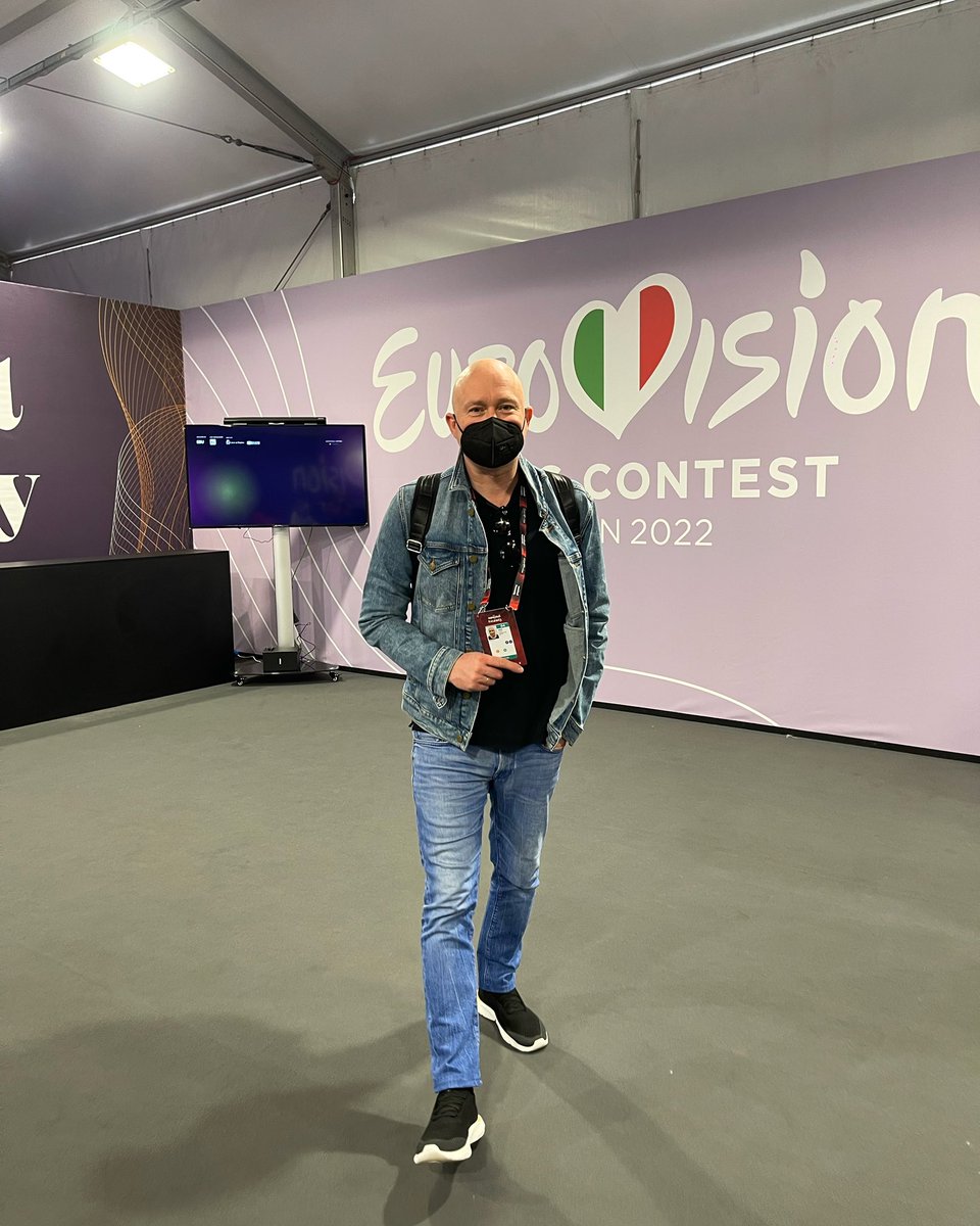 JanisForte's tweet photo. First day in Turin @citi_zeni team🇮🇹🇱🇻 #CitiZēni #EatYourSalad🥬 #Eurovision2022 #eurovisionturin #ForteProduction #turin https://t.co/6MdzNMXgqa