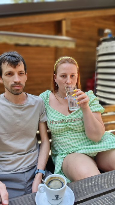 Stepmom is resting after household chores. https://t.co/GwwgfpGWfT