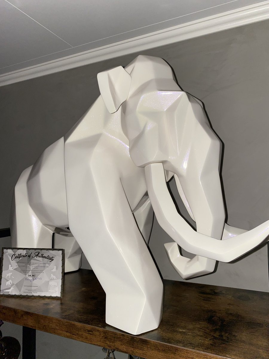 sam_banano's tweet image. Some of the @Polyverseart artworks/sculptures are starting to land in peoples homes and the look insane. Cannot wait for my Balloo Bear 😍