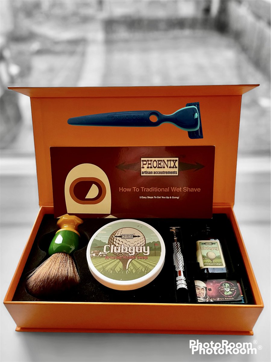 stangtfc's tweet photo. #sotd #shaveoftheday #bald #wetshaver #phoenixartisanaccoutrements #boldking https://t.co/l8Lm2TLU33