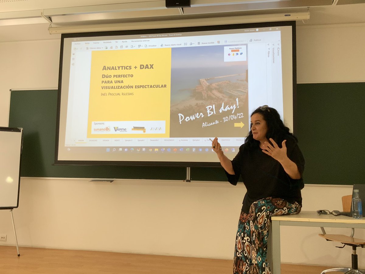 jlcanoc's tweet photo. Turno con nuestra maestra @senipas que nos habla de Analytics y #Dax con #PowerBI en #PowerBIDayAlicante ☺️ https://t.co/voAA1fxhRO