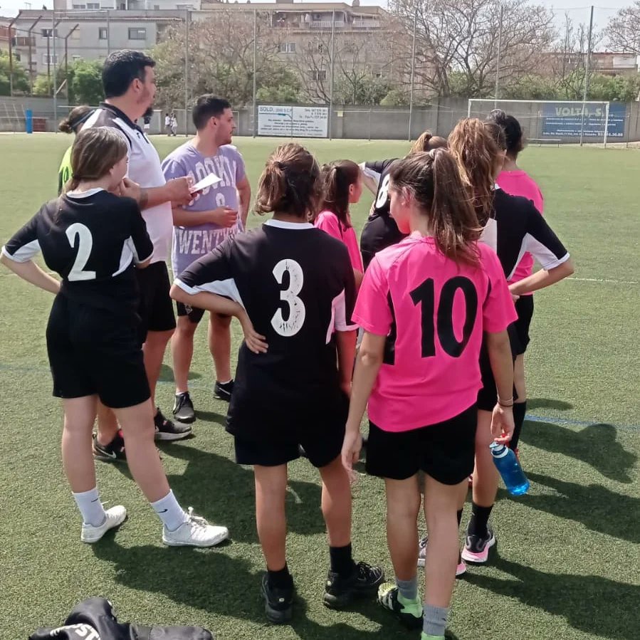 E.F.B.RIPOLLET tweet media