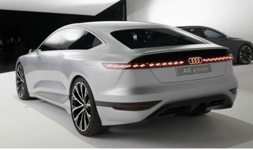 newotomobil's tweet photo. Audi A6 e-tron Concept...
#audi #a6etron
#a6etronconcept
#a6avantetron
#auditurkiye
#auditurkiye
#auditr #vwtr
#newotomobil https://t.co/yvrwYqPP4b