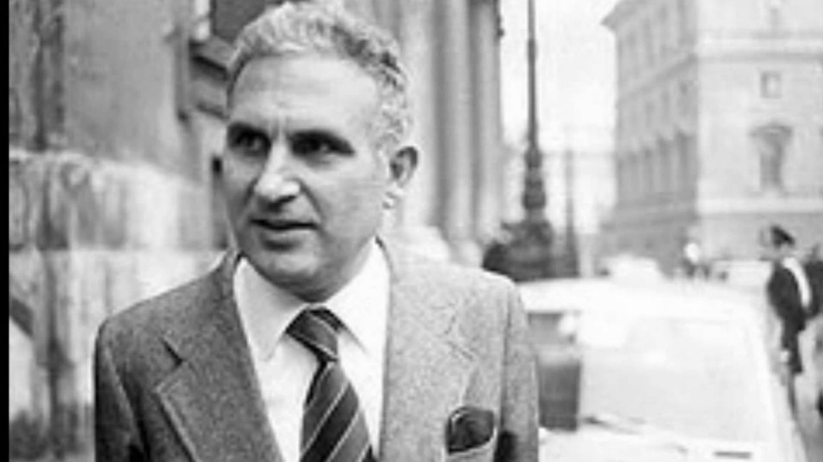cantone_dep's tweet photo. Il 30 aprile di quarant’anni fa, veniva assassinato dalla mafia #PioLaTorre, uno dei padri della legge Rognoni - La Torre su cui poggia oggi l’impianto normativo della lotta alla mafia.
 
Ricordiamolo, traendone esempio! 🇮🇹 https://t.co/7njSscoJvx