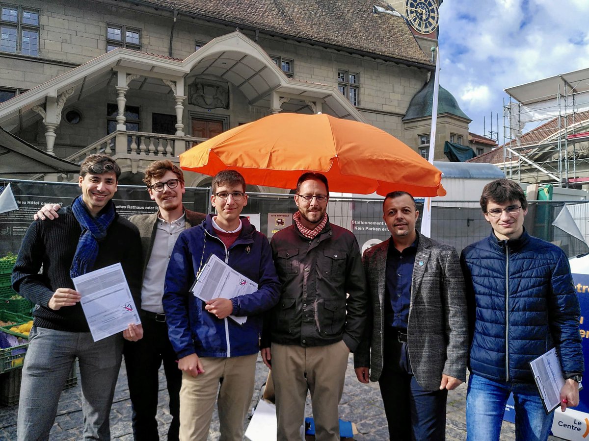 Le Centre Fribourg-Ville /Die Mitte Stadt Freiburg (@centremittefr) on Twitter photo Nous Ă©tions ce matin au marchĂ© de #Fribourg pour dĂ©fendre le #OUI Ă #Frontex aux votations du 15 mai đȘđș et rĂ©colter des signatures en faveur de lâinitiative sur le #ServiceCitoyen âđ»
<a href="/FrontexOui/">Comité Frontex OUI</a> #CHVote
<a href="/ServCitoyenCH/">ServiceCitoyen.ch</a>
#LeCentre #DieMitte #FaisonsLaDifference #EtwasBewirken Nous Ă©tions ce matin au marchĂ© de #Fribourg pour dĂ©fendre le #OUI Ă #Frontex aux votations du 15 mai đȘđș et rĂ©colter des signatures en faveur de lâinitiative sur le #ServiceCitoyen âđ»
<a href="/FrontexOui/">Comité Frontex OUI</a> #CHVote
<a href="/ServCitoyenCH/">ServiceCitoyen.ch</a>
#LeCentre #DieMitte #FaisonsLaDifference #EtwasBewirken