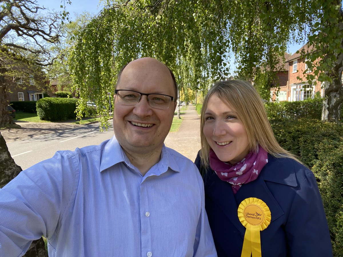 MSiewniak's tweet photo. 5 days until the #LocalElections202 Beautiful weather, lovely sunshine; fantastic morning to do a bit of canvassing! It is - ALWAYS - so nice to talk to #WelwynGardenCity residents about local issues and priorities. #LoveDoorKnocking @LibDems #VotingMatters #ResidentsVoice 🗳 https://t.co/XBHXdSk4VR