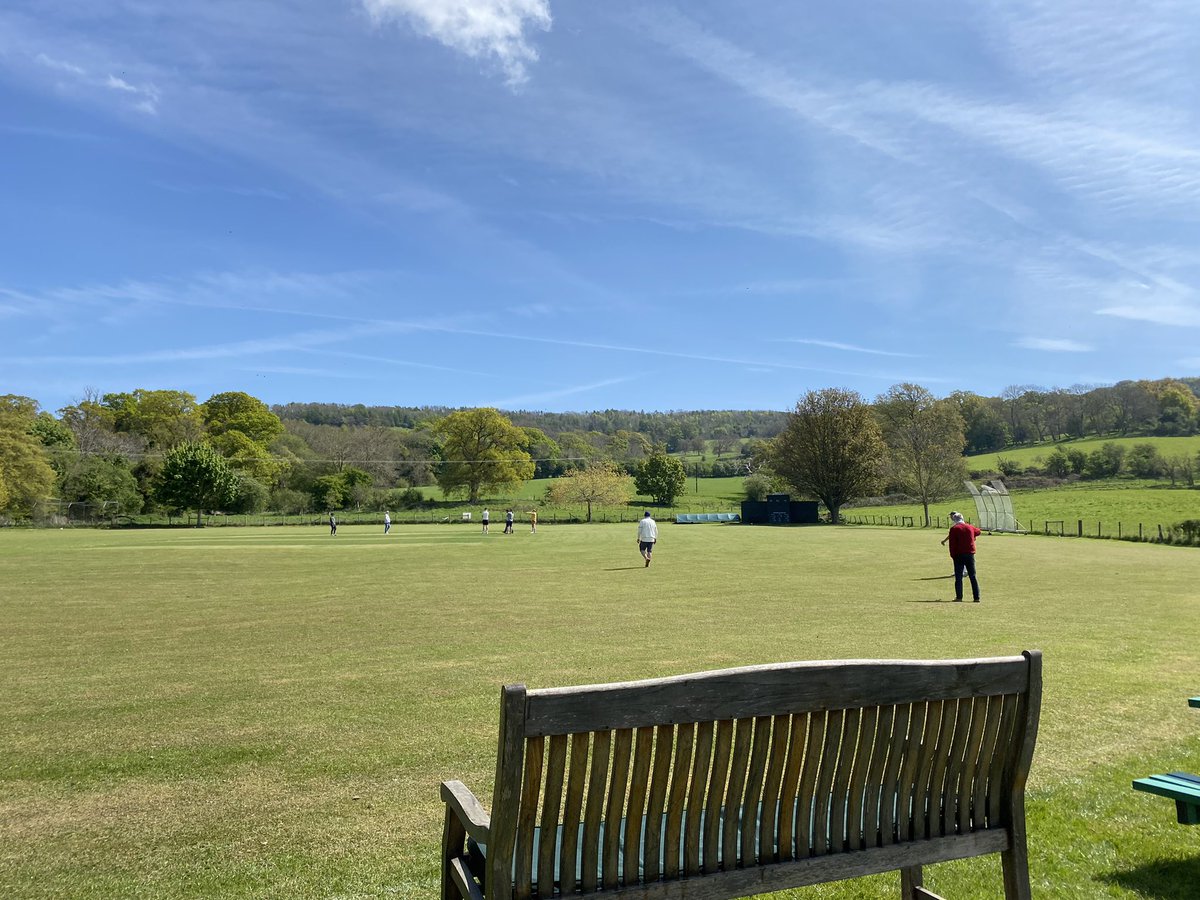Broadwayseconds's tweet image. Today we host Alcester &amp;amp; Ragley in the second friendly of the season. Come down and enjoy the sun and a drink ☀️ 🍺