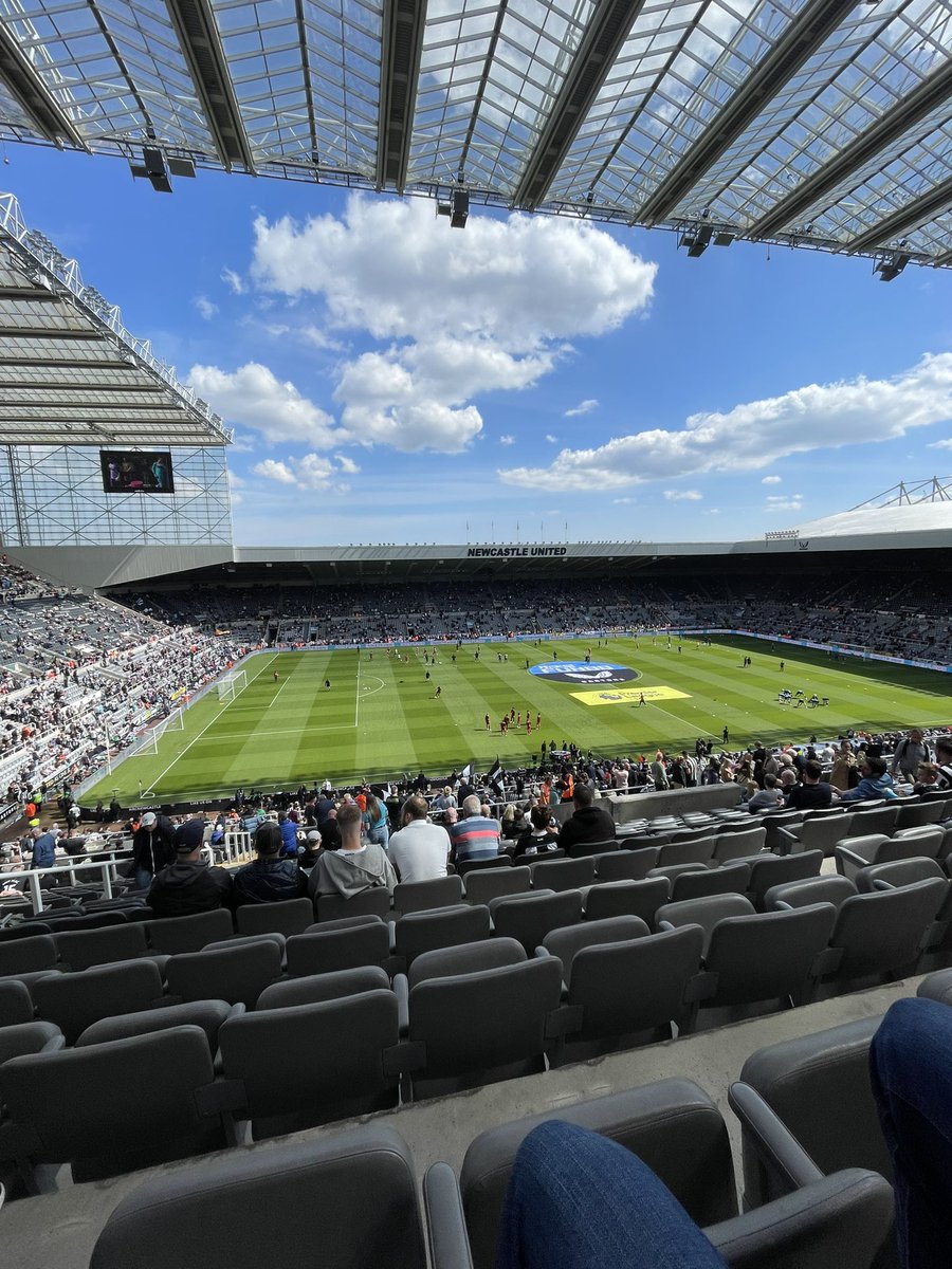 At St James Park for <a href="/NUFC/">Newcastle United</a> v <a href="/LFC/">Liverpool FC</a> courtesy of Fun 88. 

It's work. Honest #networking