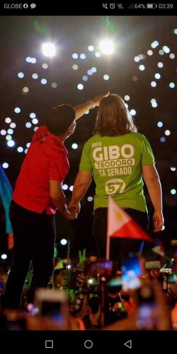 CTTO

BBM: Ayun... Nakita mo na ba?
Sara: Nasaan?
BBM: Halika, ayun o, sa bandang taas...

Lumulutang na naman ang Ina Nila...

#JustForLaughs
#LutangIna
#BBMSARA2022 

✌❤💚👊