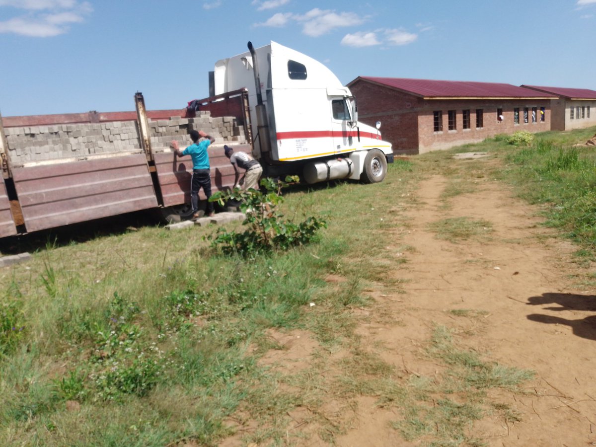kinghorta's tweet photo. Third Block and 1 staff house  loading ....

We keep fighting @fortunechasi
@glaven_tech @MoPSEZim

#BetterSchoolsBrighterFuture.. https://t.co/mSpt6OZkfg