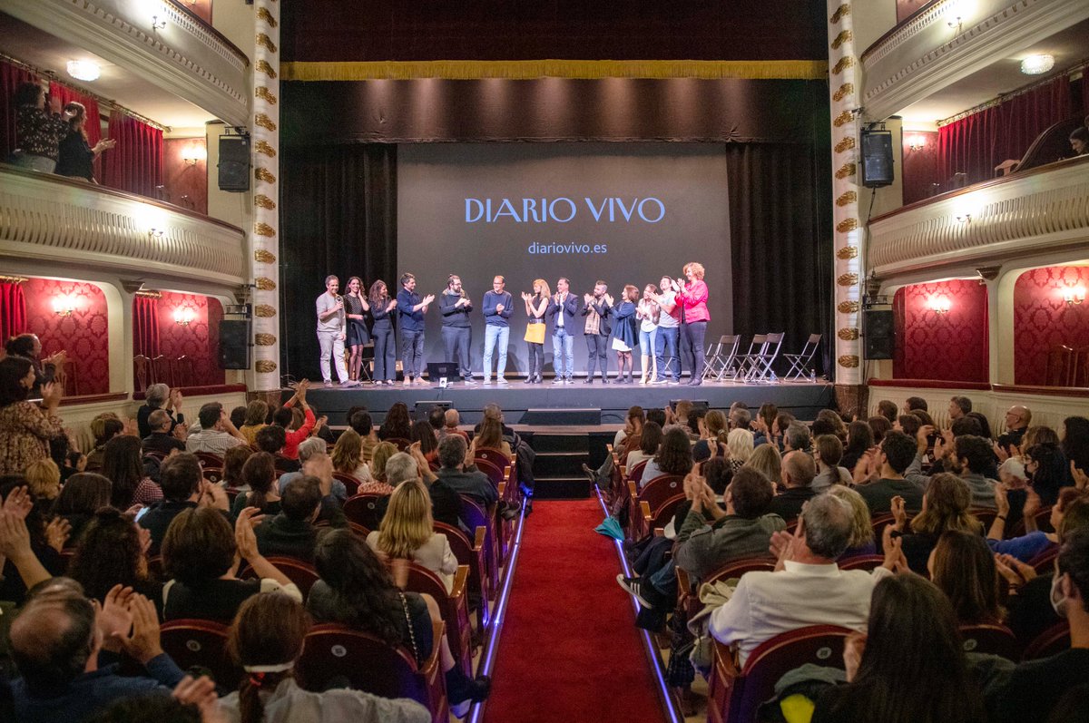 ⚡️GRACIAS⚡️por llenar de nuevo el <a href="/TeatroCofidis/">Teatro Cofidis</a> el pasado 26/04. Ha sido una noche épica en la que Sonia Rodríguez, Juan Valbuena, Abel Azcona, David Jiménez, Marián Cao, Eugenia Relaño, Andrea Aldana y Javi Martín nos hicieron llorar, reír y a veces llegaron a sobrecogernos.