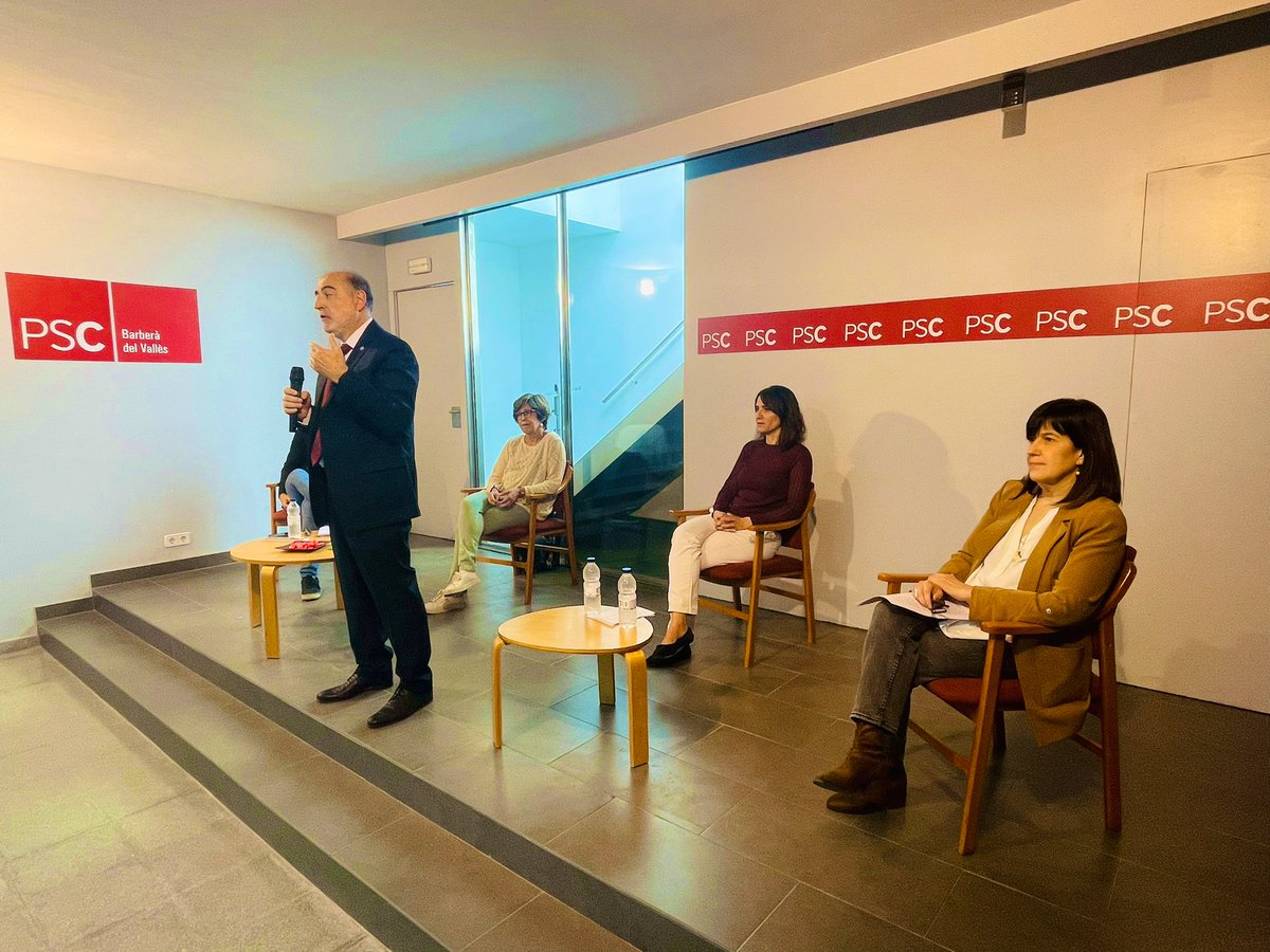 Acte avui a Barberà amb els i les companyes de la <a href="/JSCBdV/">JSC Barberà #BdV</a> on hem parlat de les administracions mes properes, les municpals. 

Gràcies a tots/es! ❤️

#FemVallès #FemTerritori #JSC