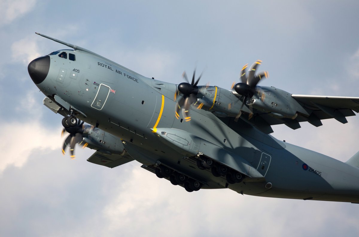 GetToTheChopp11's tweet photo. #PlaneAlert ICAO: #43C5DF Tail: #ZM405 Flt: #RRR4052
Owner: #RoyalAirForce
Aircraft: #Airbus Military A400M Atlas C1
2022/04/30 12:17:18
#A400 #Cargo #TacticalAirlift #PerArduaAdAstra https://t.co/bAs2UYGhN4
https://t.co/XGoRQRdoUI https://t.co/HRqtYugm1K