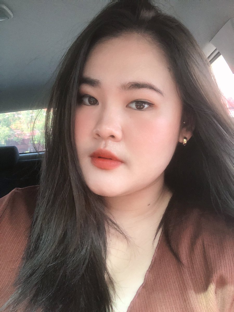 pwricee's tweet photo. ร้อนไม่ไหวว😤😤 https://t.co/26dCOK5pg6