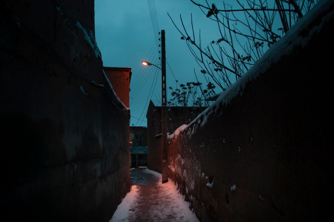 Gm friends, I hope all of you have a good day ☀️🤍

"Along The Night #11" Owner: <a href="/0x__c54151/">0x4151</a> 

#NFT #NFTCommunity #NFTPhotography