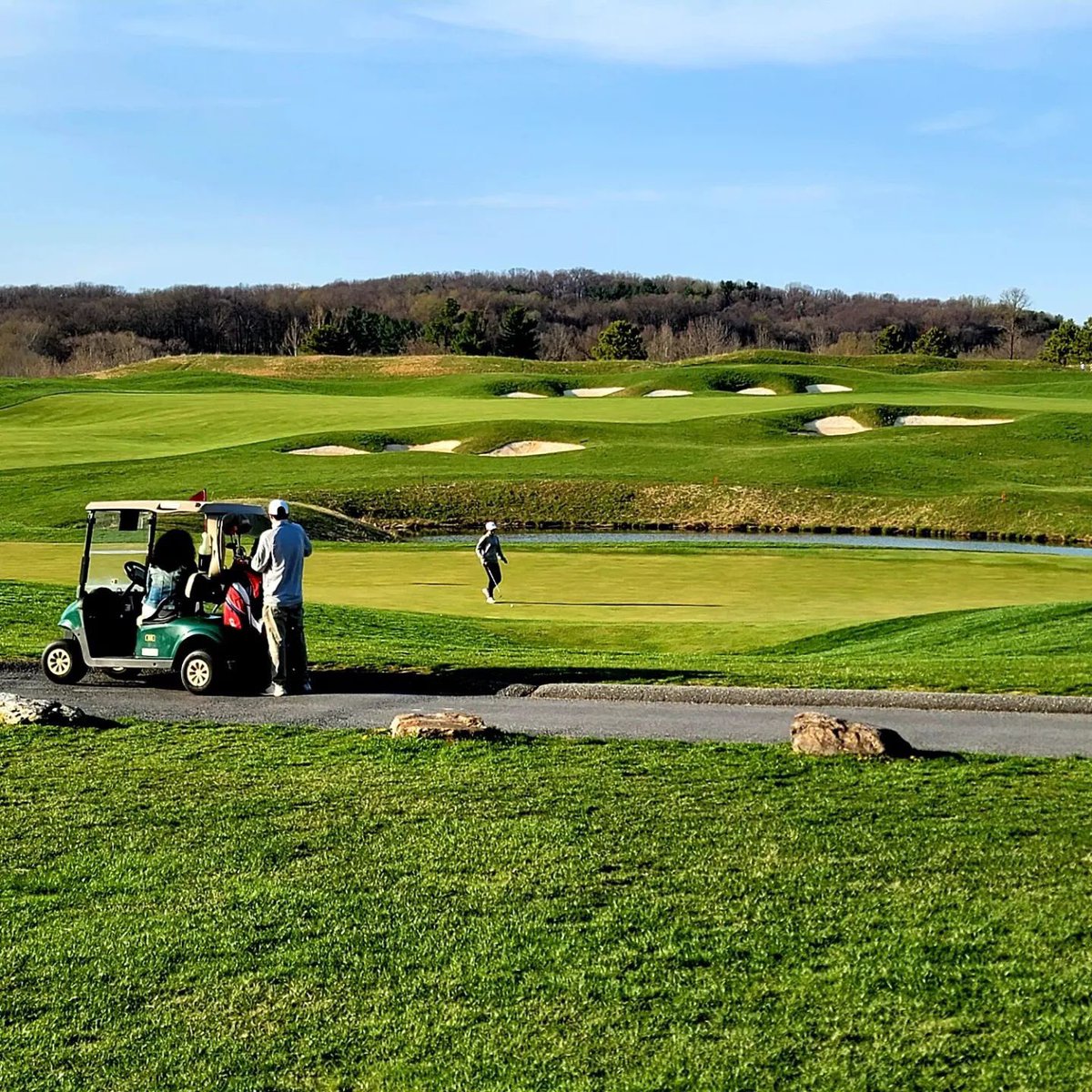 What a gorgeous weekend!  Tee times remain.  #getoutandplay #bookyourteetime #springgolf #optoutside #funinthesun 📷: @sgctour_heap