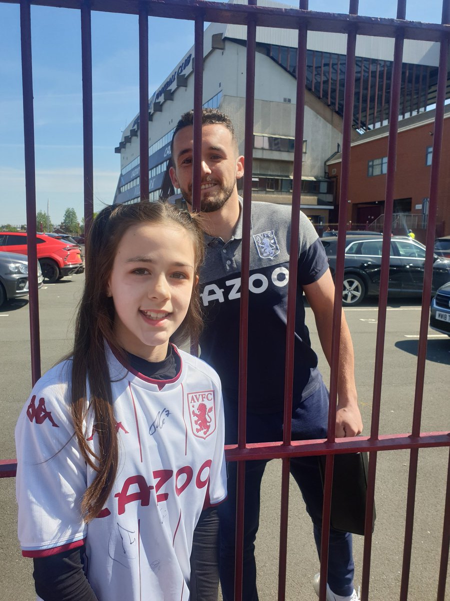 Made her day, thank you <a href="/jmcginn7/">John McGinn</a> !! #superjohn #AVFCLIVE #avfc