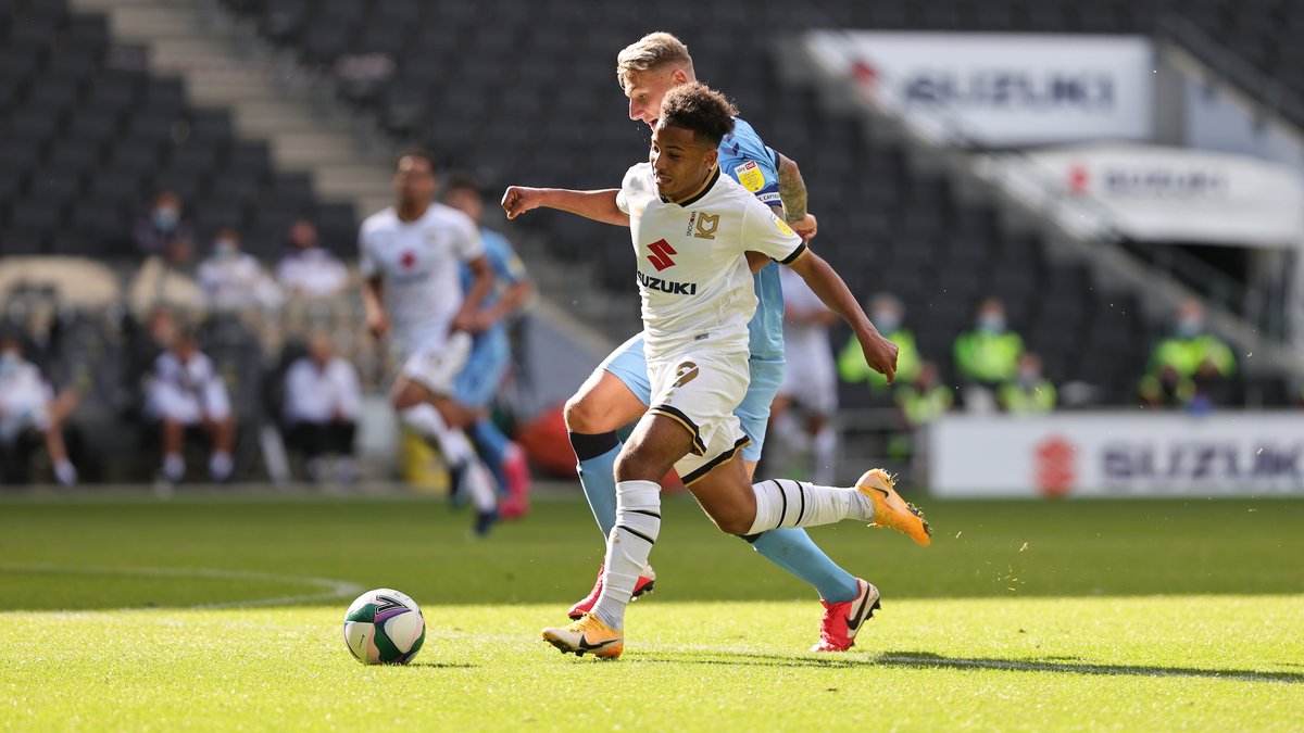 UtilityTeamUK's tweet photo. @only1argyle vs @MKDonsFC 

Good luck from everyone at Utility Team!⚽

#COYD #MKDons https://t.co/zJHD0LwKVQ