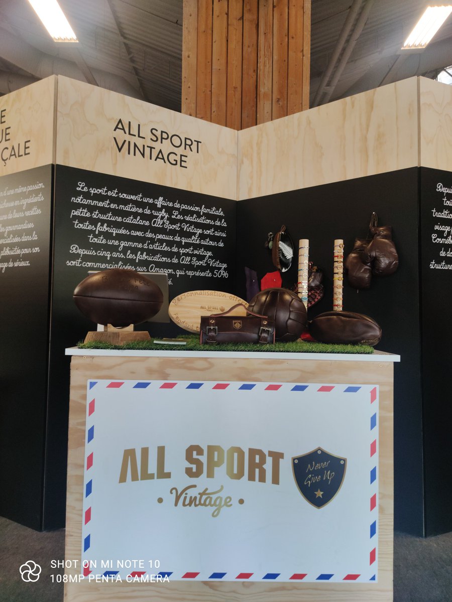 katytrh's tweet photo. Retrouvez cet après-midi différentes animations à la 
@foiredeparis

- All Sport Vintage à 14h 🏈
- Ticky-Tacky à 16h 🎉

Dans le pavillon 2.2 d'@AmazonNewsFR
 
N'hésitez pas aussi à faire un tour sur leur stand ! Ils vous y accueilleront avec le sourire 😊

#AmazonFoireDeParis https://t.co/DZJmN7Kw6U