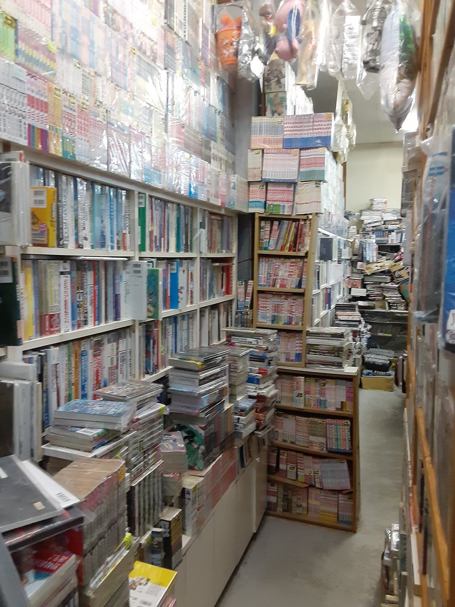 retro_memory's tweet photo. そういえばセガサターンのストII ZERO買ったお店！
久しぶりに行ったけどこの商品探すのが好きぃ https://t.co/Hn8dQvwnoS